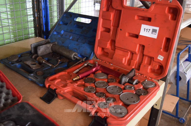 2 Bremsrücksteller-Sätze,