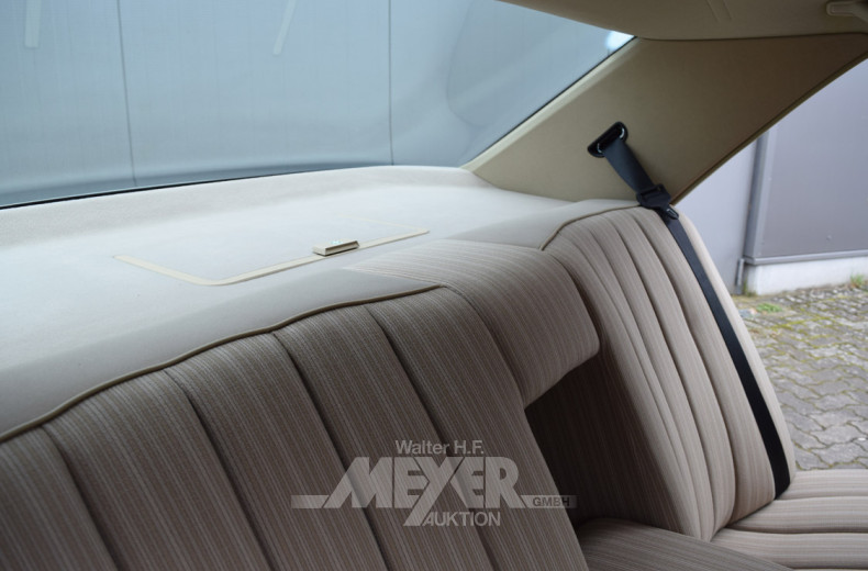 MERCEDES-BENZ W124 230E,