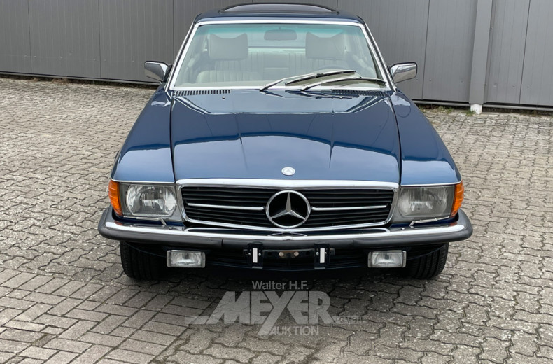 MERCEDES-BENZ W107 450SLC