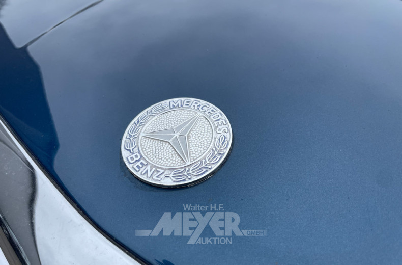 MERCEDES-BENZ W107 450SLC