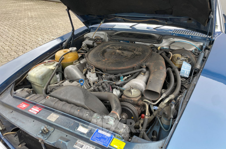 MERCEDES-BENZ W107 450SLC