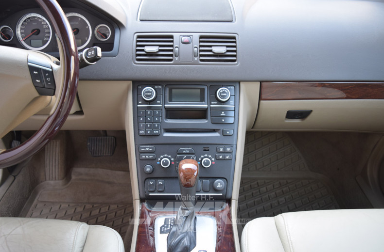 VOLVO XC90 D5 AWD Geartronic Kinetic,