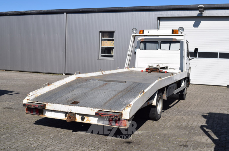 MERCEDES-BENZ 814 Abschleppfahrzeug,