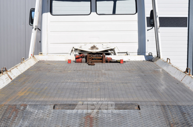 MERCEDES-BENZ 814 Abschleppfahrzeug,