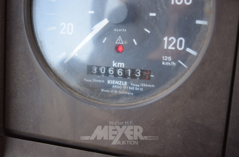 MERCEDES-BENZ 814 Abschleppfahrzeug,