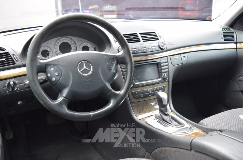 MERCEDES-BENZ E280T 7G-Tronic