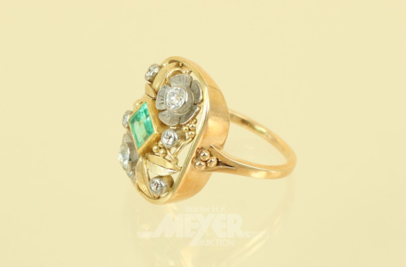 Ring, 585er GG, großer floraler Ringkopf