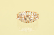 Ring, 750er Roségold, besetzt mit