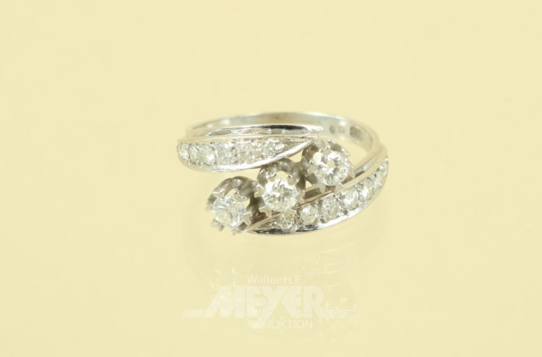 Ring, 585er WG, besetzt mit 17 kl.