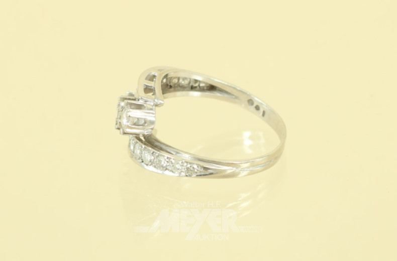 Ring, 585er WG, besetzt mit 17 kl.