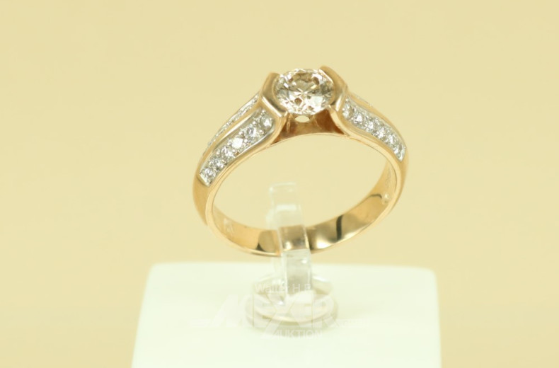 Ring, 585er GG, besetzt mit