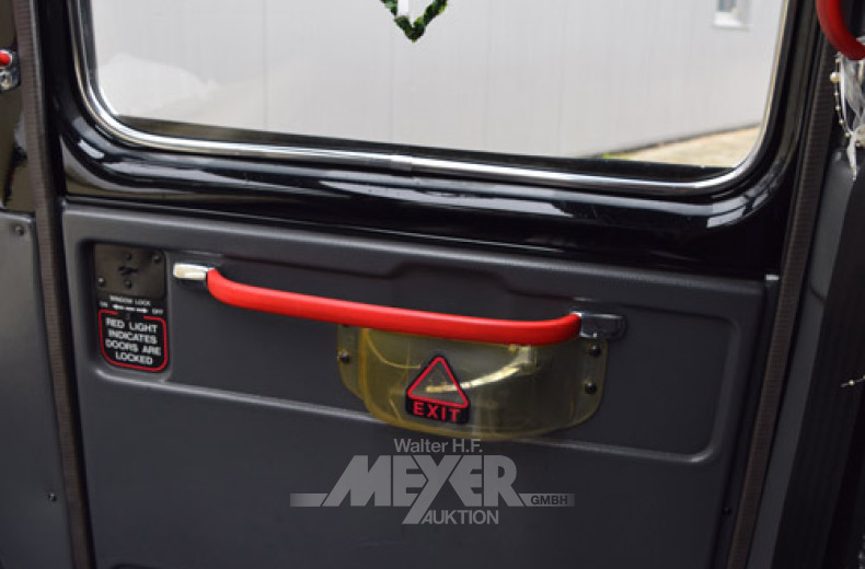 LTI Carbodies London Taxi Landualet FX4,