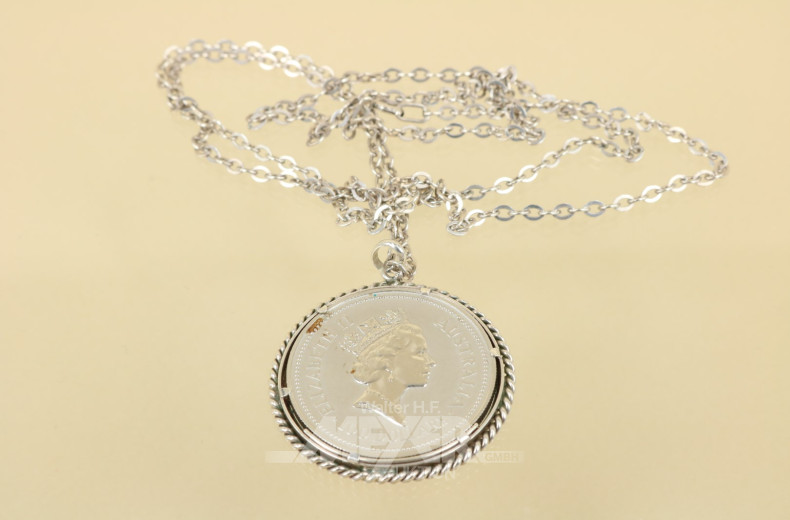 Kette, 835er Silber mit 1 Münzanhänger,
