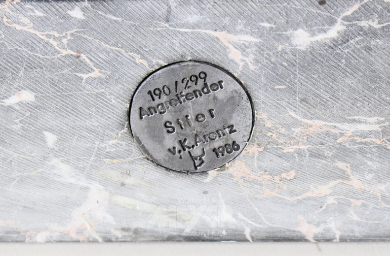 Bronzeskulptur "Angreifender Stier"