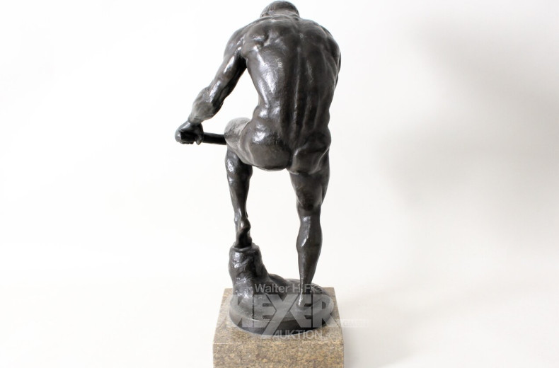 Bronzeskulptur "Astbrecher"