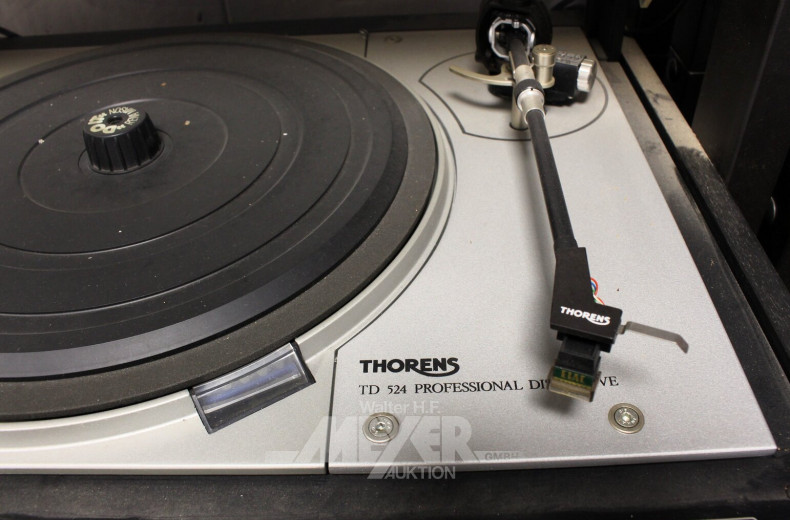 Schallplattenspieler im Rack