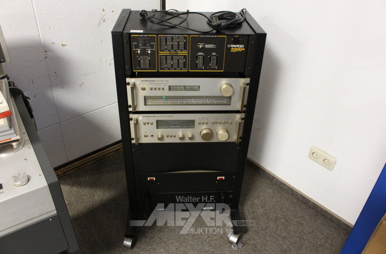 Stereoanlage im Rack, best. aus: