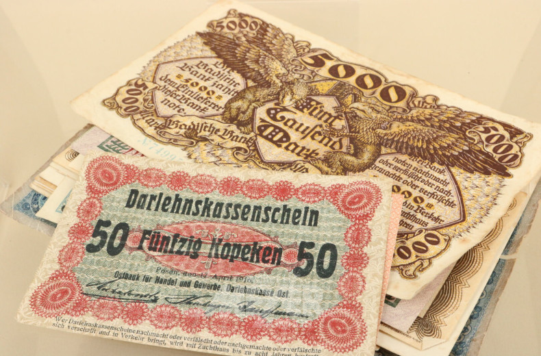 Posten ausländ. Banknoten und Münzen