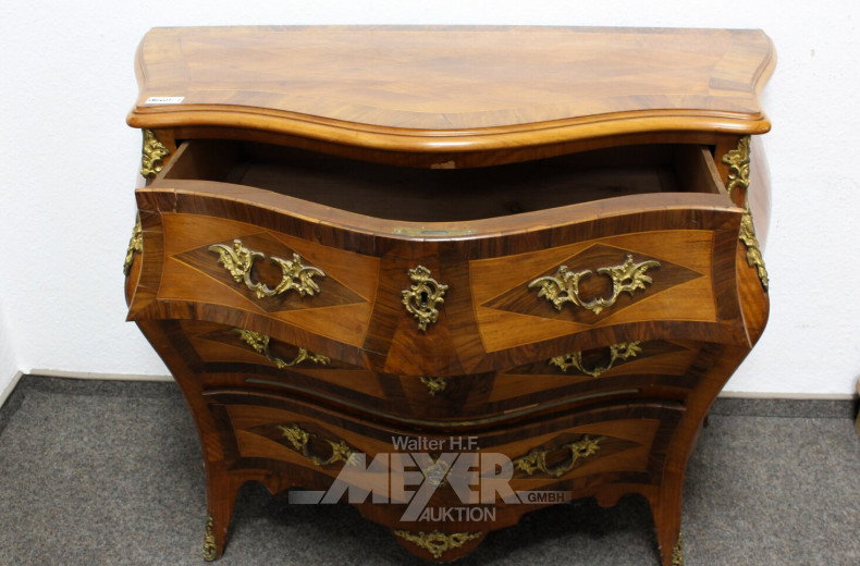 Kommode im Barockstil