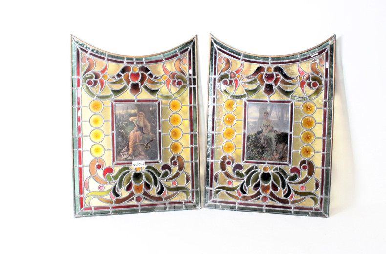 2 Bleiverglasungen  "Frauen im Wald"