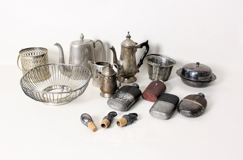 Posten Metall-Dekorationen