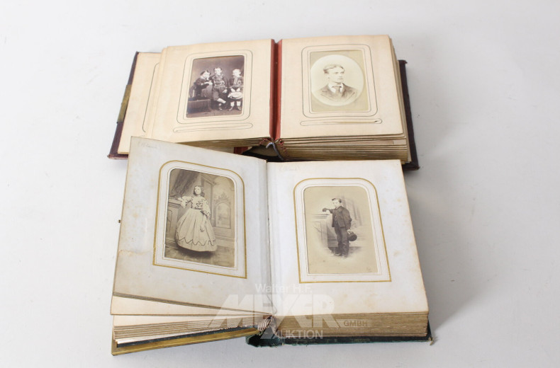 2 alte Kabinett-Fotoalben