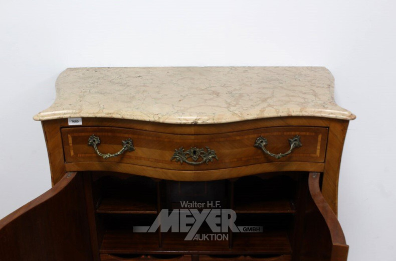 Hochkommode, geschwungen