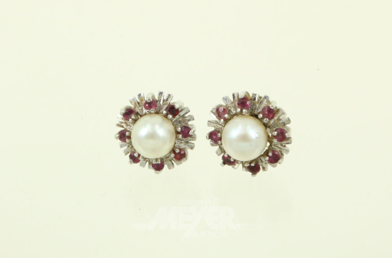 Paar Ohrstecker mit je 1 Perle u. kl. Rubinen