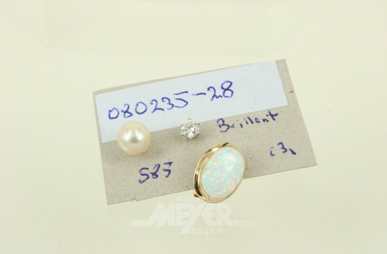 3 einzelne Ohrstecker u.a. mit Perle, Opal u. kl. Brillant