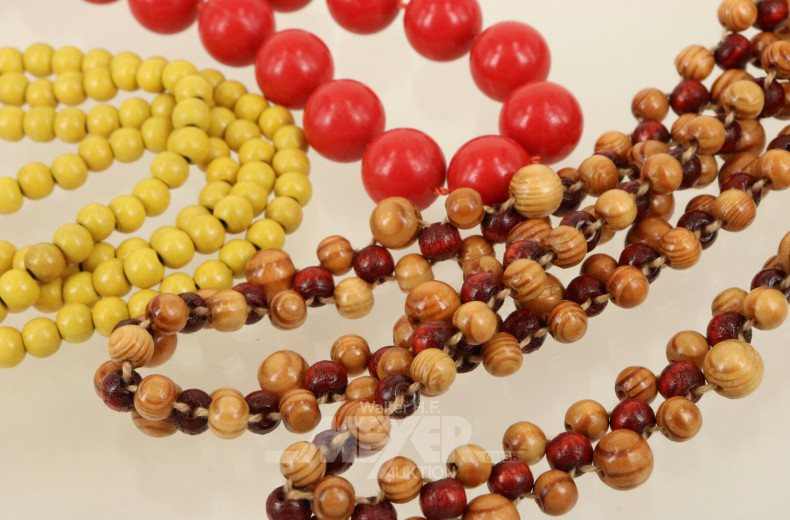 Konvolut Modeschmuck: Ketten