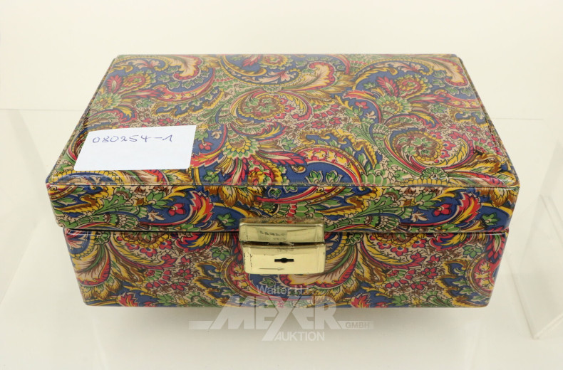 Posten Modeschmuck, u.a. Ketten, Ohrclips etc.