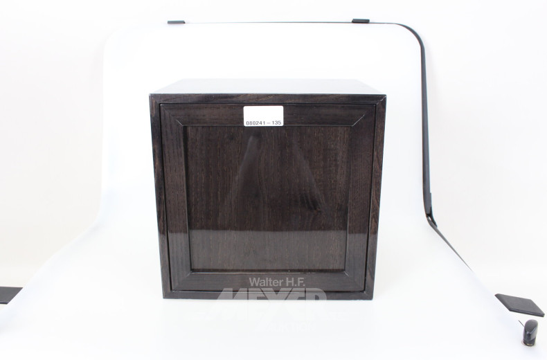 Sammlung von diversen Schreibgeräten in Sammlerkiste