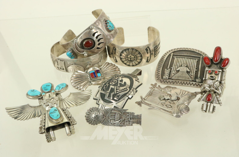 Posten Silberschmuck, u.a. Anhänger, Armreifen