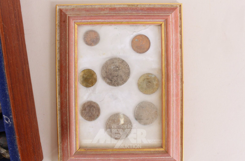 Konvolut: Feuerzeuge, Halbedelsteine, DM-Münzsatz