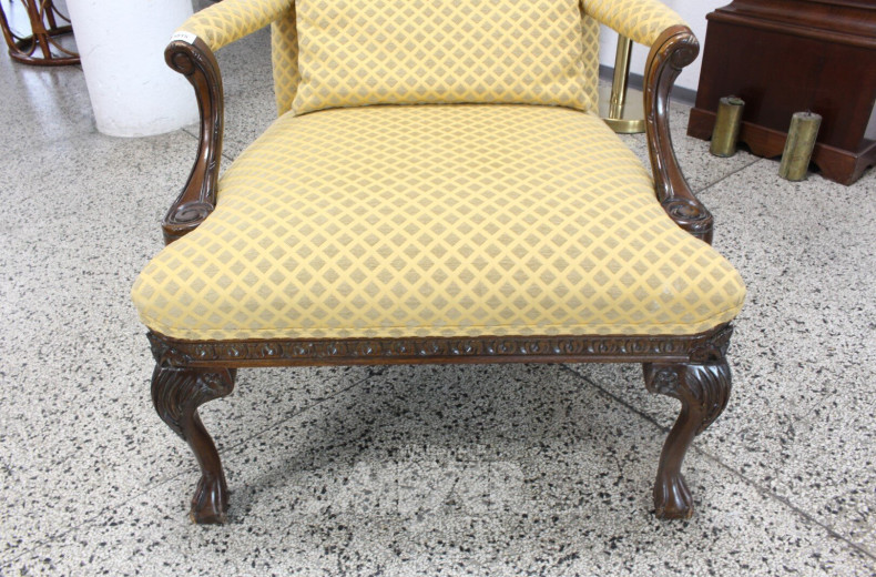 Hallensessel mit Fußhocker