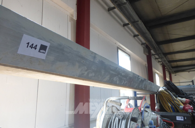 2 Alu- Richtscheite, ca. 3 m.