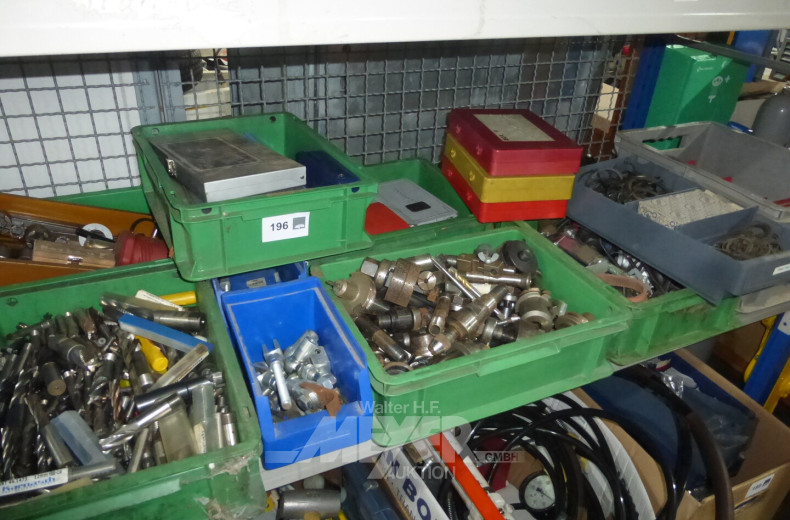 gr. Posten Werkzeug und Maschinenzubehör, Fräser, Werkzeugaufnahmen, Bohrer etc.