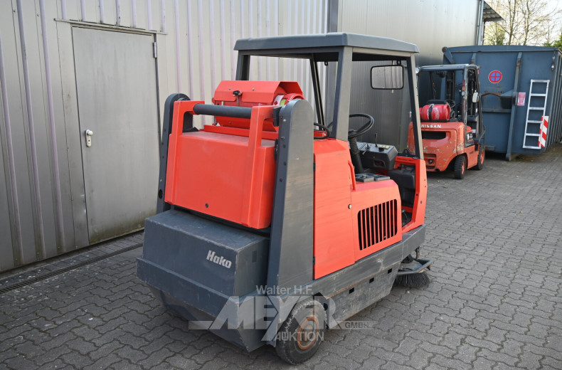 Hallenkehrmaschine HAKO Jonas 1450V