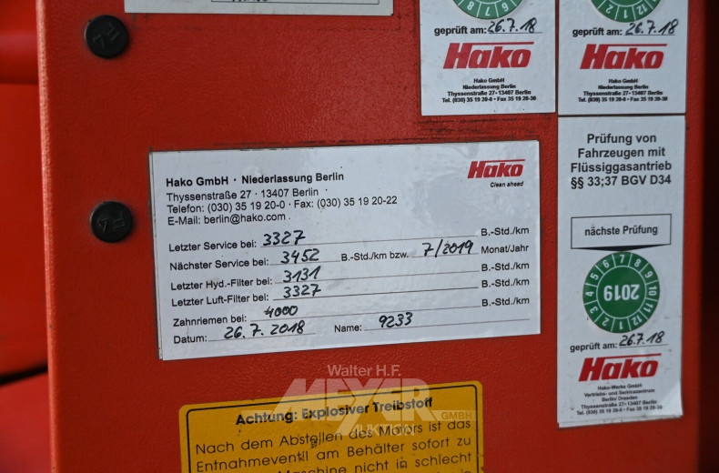 Hallenkehrmaschine HAKO Jonas 1450V