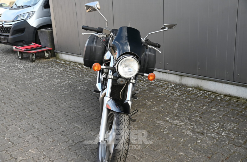 Suzuki VX800