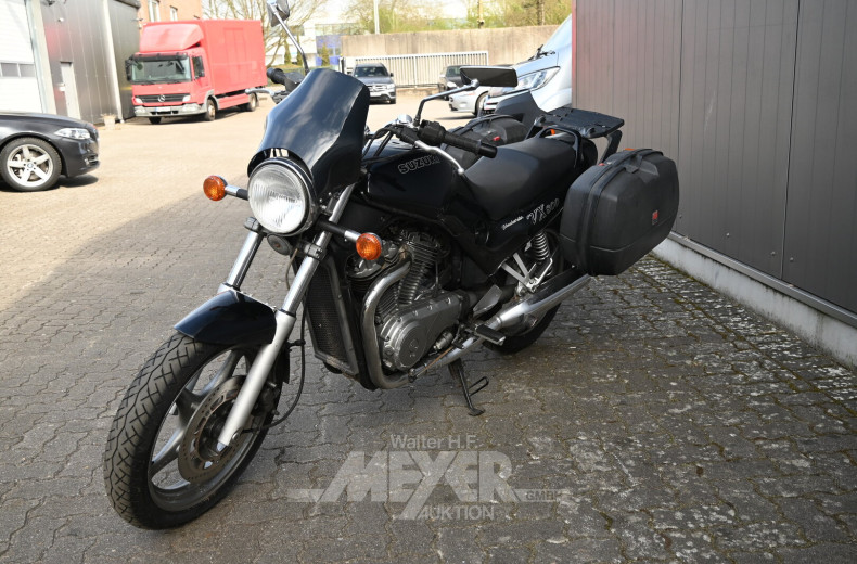 Suzuki VX800