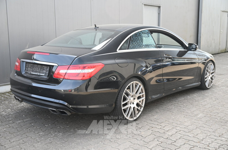 Mercedes-Benz E350 CGI Coupe BlueEfficiency 7G-Tronic Avantgarde, obsidianblack metallic