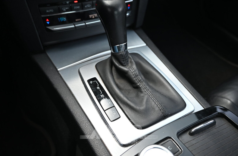 Mercedes-Benz E350 CGI Coupe BlueEfficiency 7G-Tronic Avantgarde, obsidianblack metallic