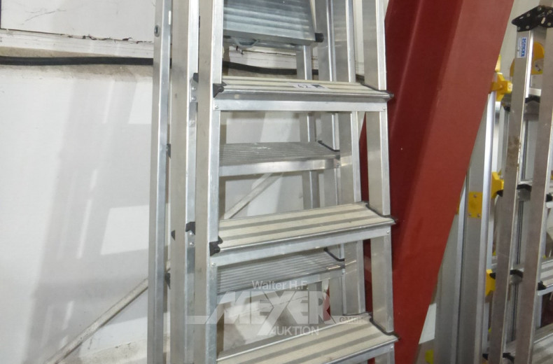2 Alu- Trittleitern, je 7 Sprossen