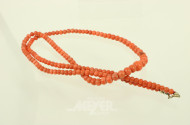 2 Ketten aus Koralle