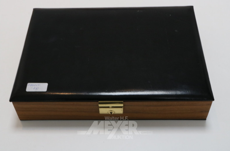 Posten Edelsteinketten