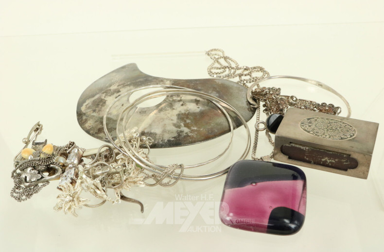 Posten Silberschmuck und Modeschmuck