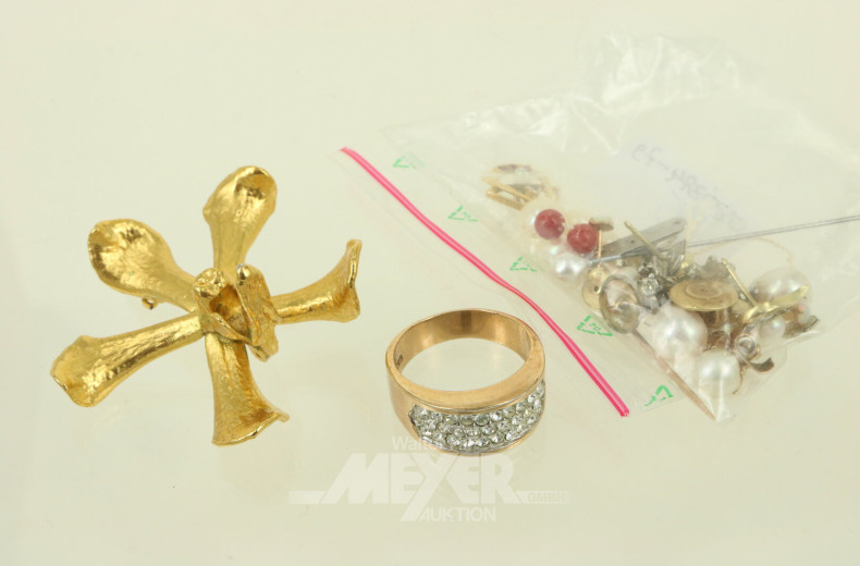 Posten Altgold und Modeschmuck