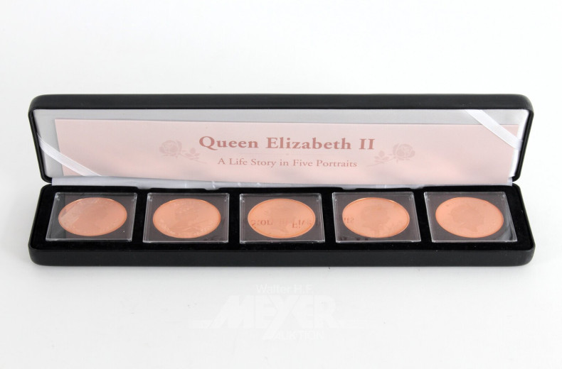 Gedenkausgabe 'Queen Elizabeth II - A Life Story in Five Portraits' in reinstem Kupfer