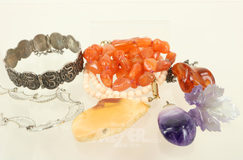 Posten Silber-/ Modeschmuck, u.a. Armreif, Ketten